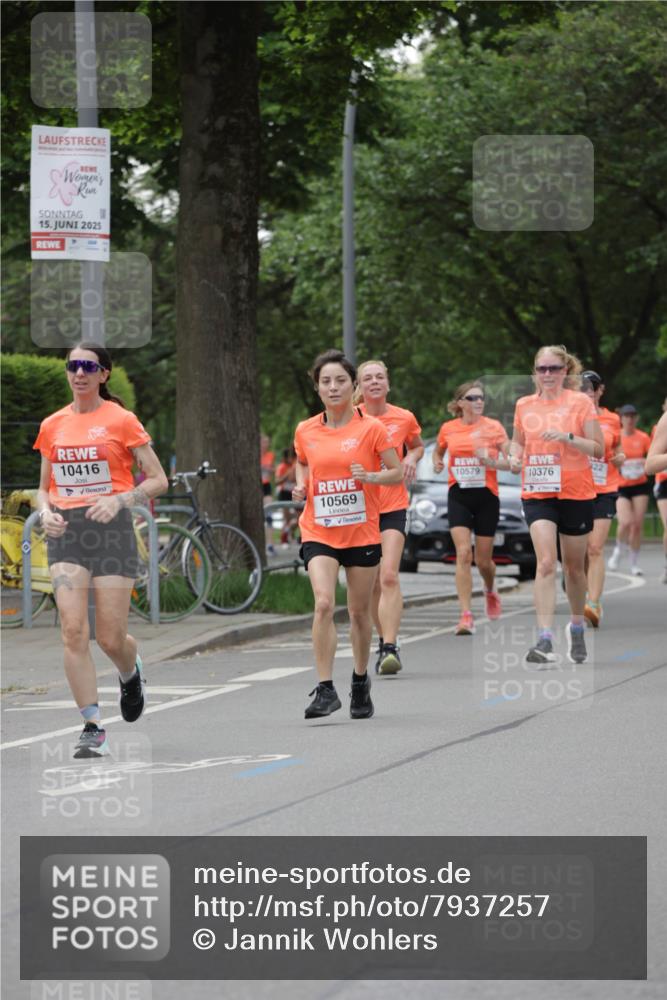 15.06.2025 - REWE Women's Run Jannik Wohlers http://msf.ph/oto/7937257 15.06.2025 08:26:52 Laufen 15, 2025, 10416, 10569, 322, 10579, 10376 meine-sportfotos.de