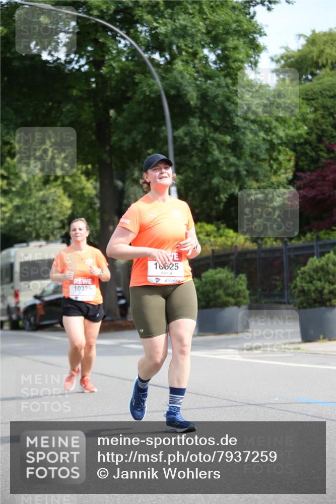 15.06.2025 - REWE Women's Run Jannik Wohlers http://msf.ph/oto/7937259 15.06.2025 09:55:10 Laufen 10825, 10329 meine-sportfotos.de