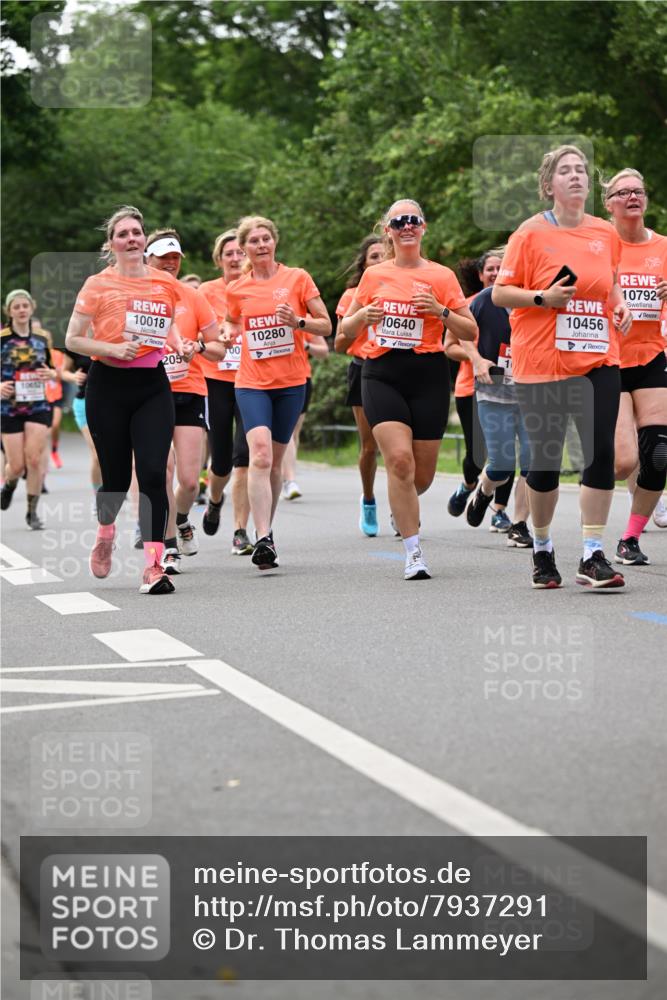15.06.2025 - REWE Women's Run Dr. Thomas Lammeyer http://msf.ph/oto/7937291 15.06.2025 09:19:43 Laufen 1065, 10018, 205, 00, 10280, 10640, 10, 10456, 10792 meine-sportfotos.de