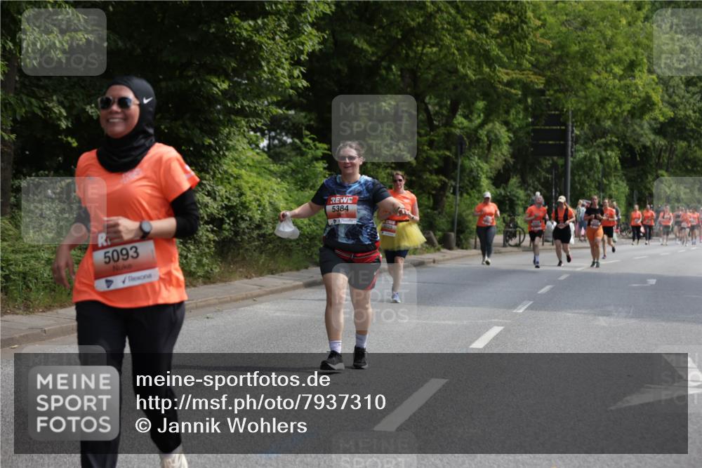 15.06.2025 - REWE Women's Run Jannik Wohlers http://msf.ph/oto/7937310 15.06.2025 10:13:57 Laufen 5093, 5384, 5025 meine-sportfotos.de