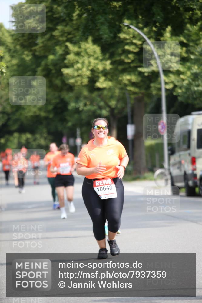 15.06.2025 - REWE Women's Run Jannik Wohlers http://msf.ph/oto/7937359 15.06.2025 09:55:16 Laufen 10643 meine-sportfotos.de