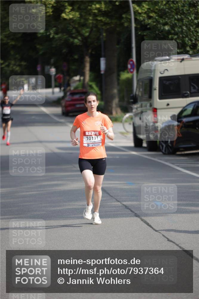 15.06.2025 - REWE Women's Run Jannik Wohlers http://msf.ph/oto/7937364 15.06.2025 08:43:17 Laufen 101913 meine-sportfotos.de