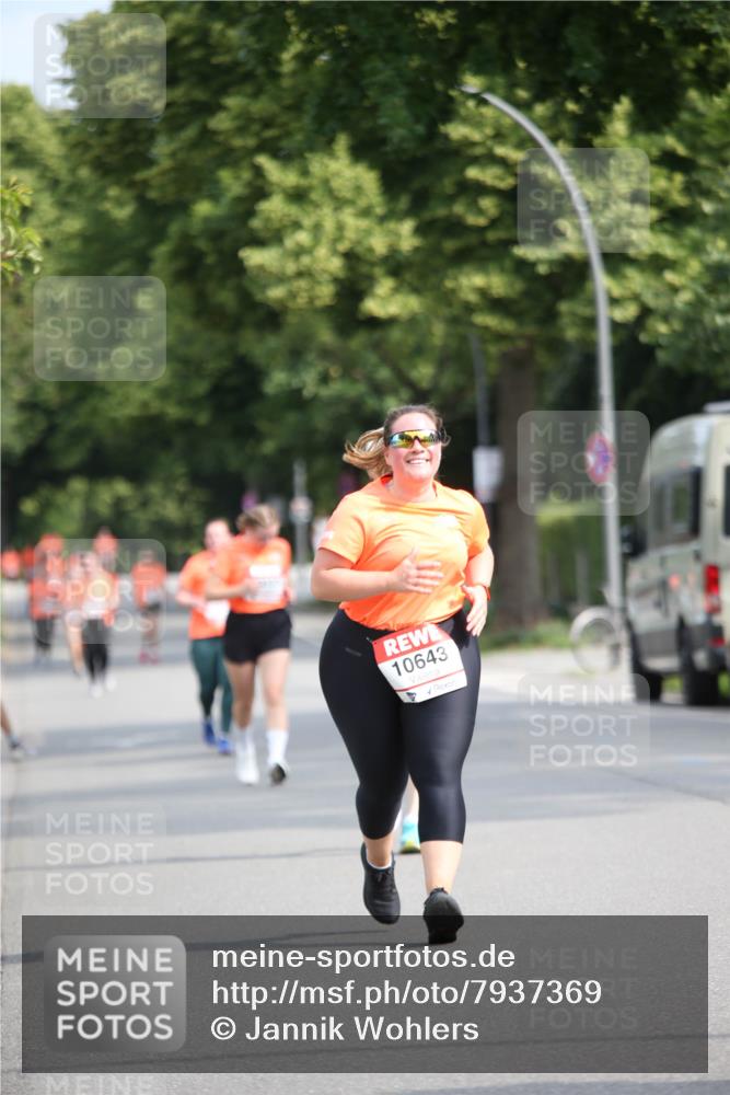 15.06.2025 - REWE Women's Run Jannik Wohlers http://msf.ph/oto/7937369 15.06.2025 09:55:16 Laufen 10643 meine-sportfotos.de