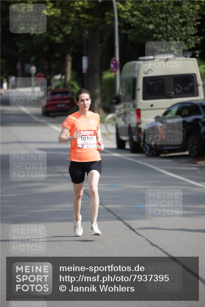 15.06.2025 - REWE Women's Run Jannik Wohlers http://msf.ph/oto/7937395 15.06.2025 08:43:18 Laufen 10191 meine-sportfotos.de