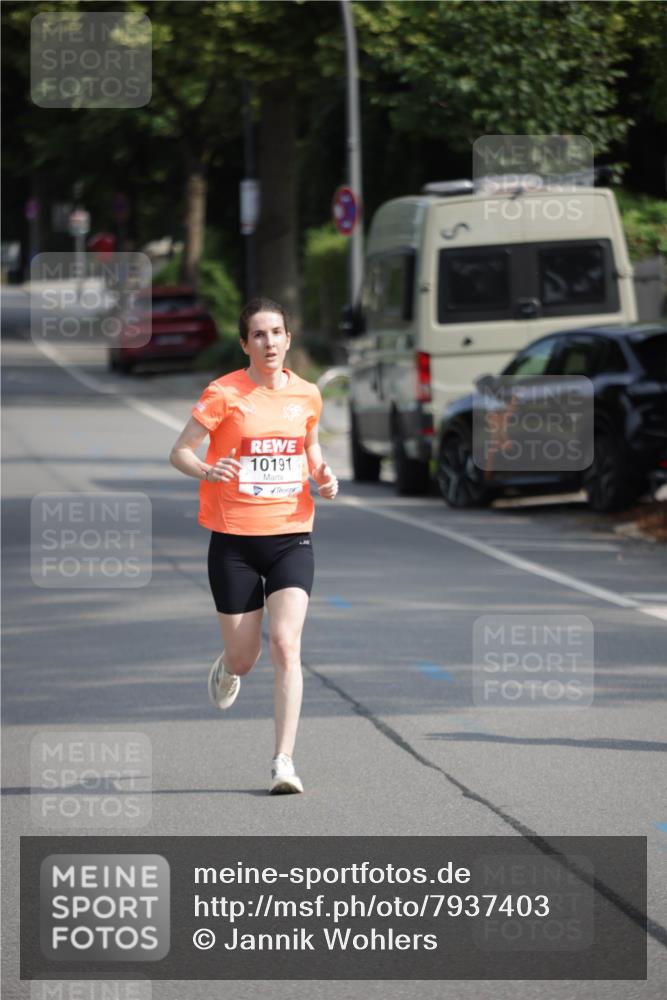 15.06.2025 - REWE Women's Run Jannik Wohlers http://msf.ph/oto/7937403 15.06.2025 08:43:18 Laufen 10191 meine-sportfotos.de
