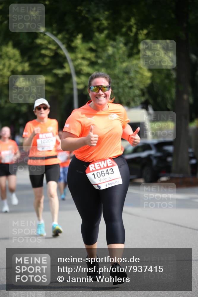 15.06.2025 - REWE Women's Run Jannik Wohlers http://msf.ph/oto/7937415 15.06.2025 09:55:18 Laufen 10206, 10643 meine-sportfotos.de