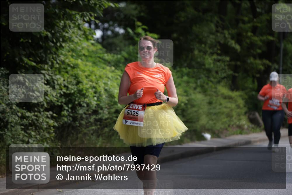 15.06.2025 - REWE Women's Run Jannik Wohlers http://msf.ph/oto/7937429 15.06.2025 10:14:00 Laufen 5025 meine-sportfotos.de
