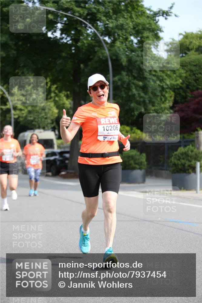 15.06.2025 - REWE Women's Run Jannik Wohlers http://msf.ph/oto/7937454 15.06.2025 09:55:22 Laufen 10206 meine-sportfotos.de