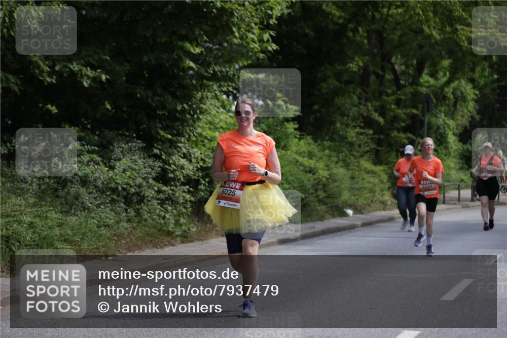15.06.2025 - REWE Women's Run Jannik Wohlers http://msf.ph/oto/7937479 15.06.2025 10:14:01 Laufen 5025, 5241 meine-sportfotos.de
