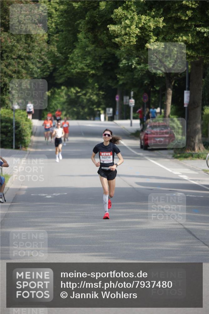 15.06.2025 - REWE Women's Run Jannik Wohlers http://msf.ph/oto/7937480 15.06.2025 08:43:23 Laufen 10216 meine-sportfotos.de