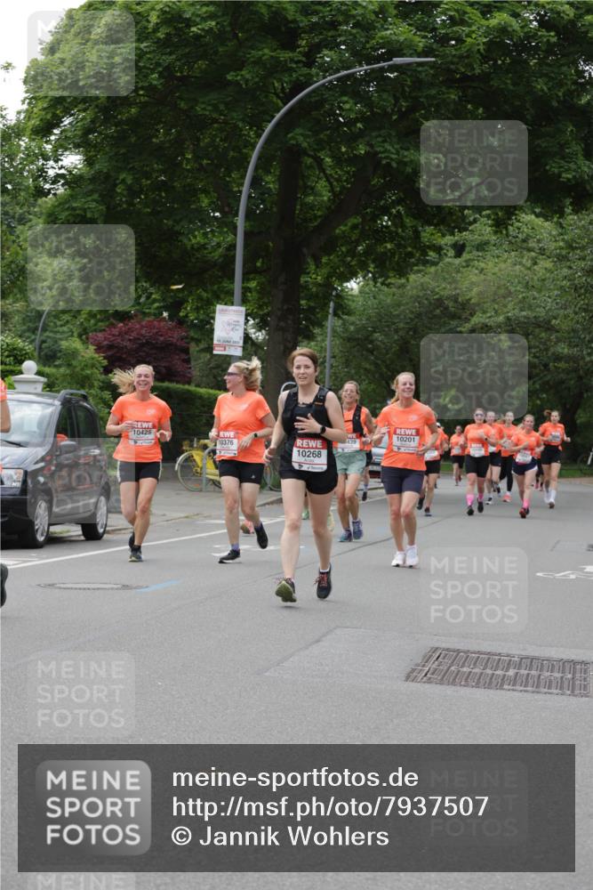 15.06.2025 - REWE Women's Run Jannik Wohlers http://msf.ph/oto/7937507 15.06.2025 08:26:57 Laufen 15, 2025, 10425, 10201, 10376, 439, 10268 meine-sportfotos.de