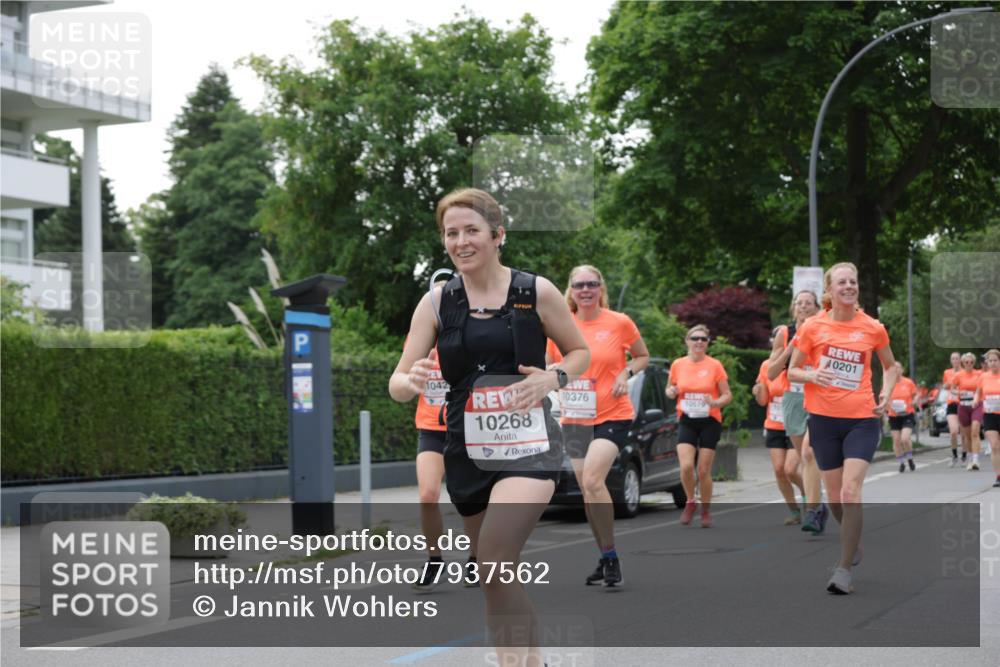 15.06.2025 - REWE Women's Run Jannik Wohlers http://msf.ph/oto/7937562 15.06.2025 08:26:59 Laufen 1042, 10268, 10376, 10579, 10201 meine-sportfotos.de