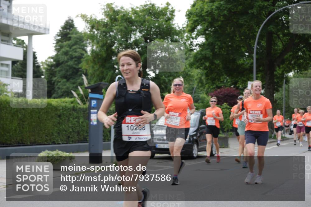 15.06.2025 - REWE Women's Run Jannik Wohlers http://msf.ph/oto/7937586 15.06.2025 08:26:59 Laufen 10268, 1, 10261, 0376 meine-sportfotos.de