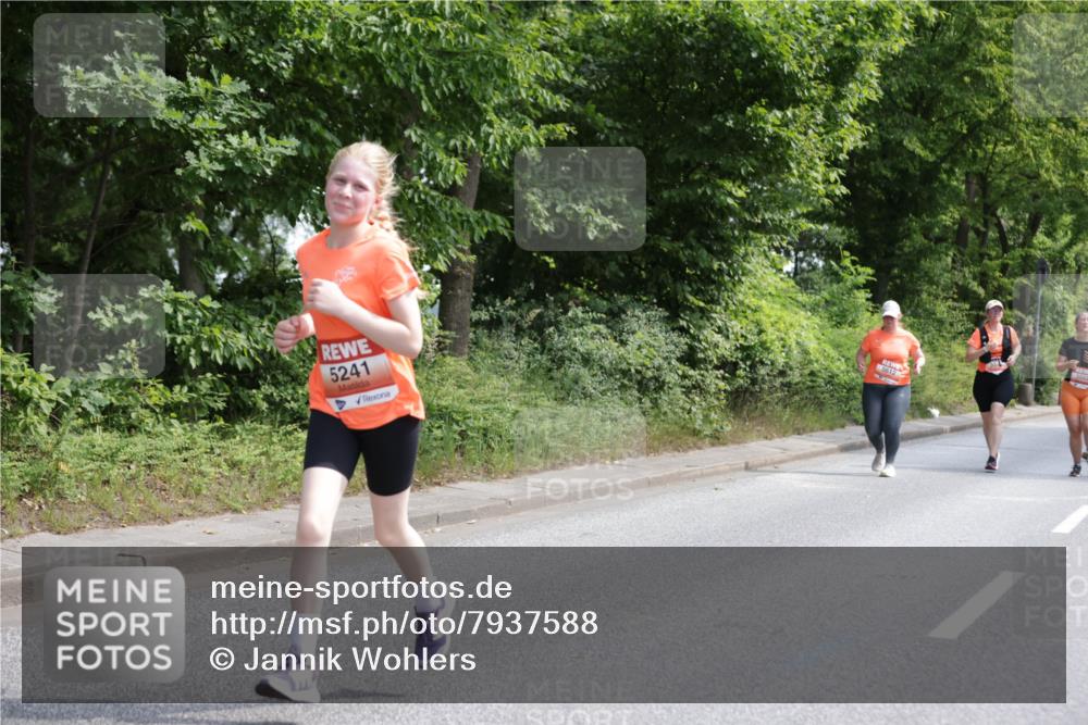 15.06.2025 - REWE Women's Run Jannik Wohlers http://msf.ph/oto/7937588 15.06.2025 10:14:06 Laufen 5241 meine-sportfotos.de