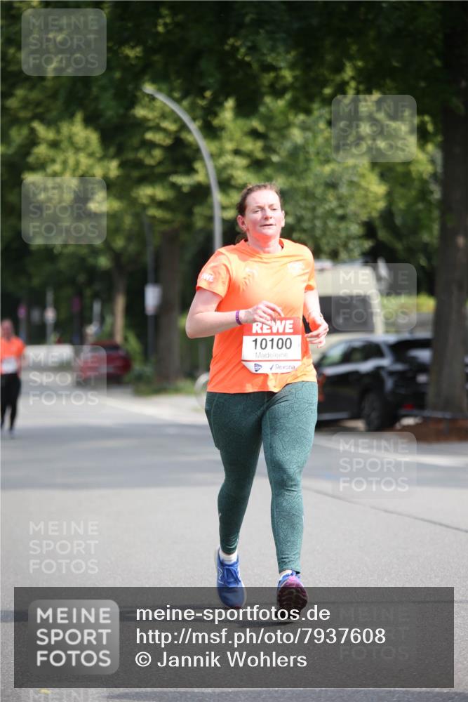 15.06.2025 - REWE Women's Run Jannik Wohlers http://msf.ph/oto/7937608 15.06.2025 09:55:26 Laufen 10100 meine-sportfotos.de