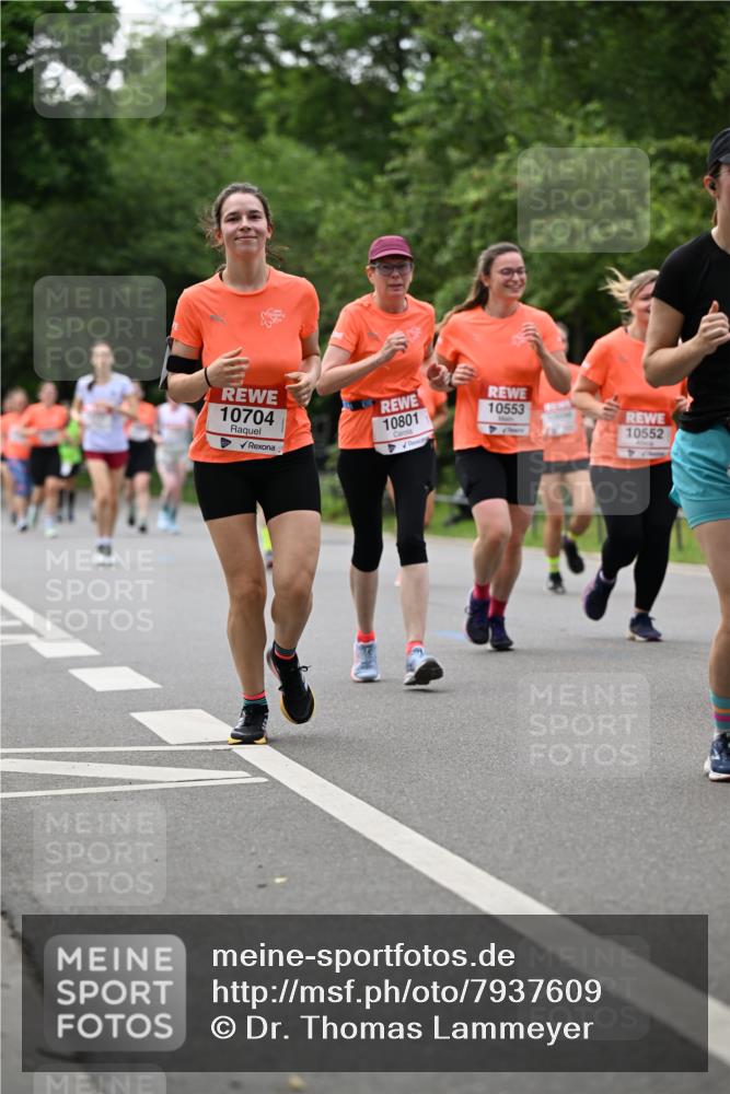15.06.2025 - REWE Women's Run Dr. Thomas Lammeyer http://msf.ph/oto/7937609 15.06.2025 09:19:49 Laufen 10704, 10801, 10553, 10552 meine-sportfotos.de