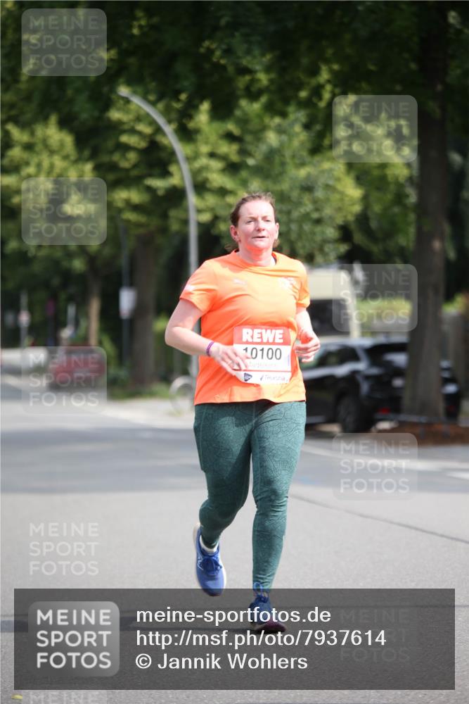 15.06.2025 - REWE Women's Run Jannik Wohlers http://msf.ph/oto/7937614 15.06.2025 09:55:26 Laufen 10100 meine-sportfotos.de