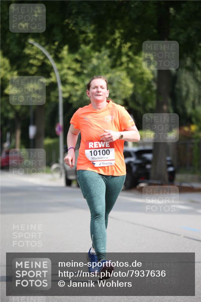 15.06.2025 - REWE Women's Run Jannik Wohlers http://msf.ph/oto/7937636 15.06.2025 09:55:26 Laufen 10100 meine-sportfotos.de