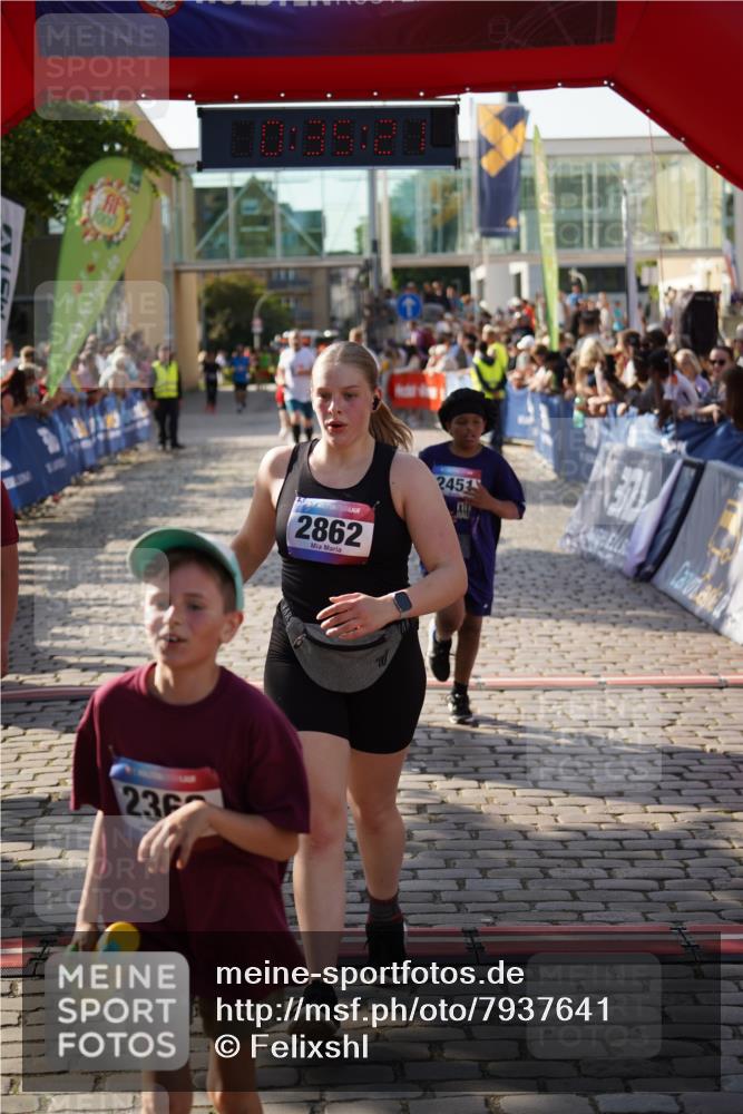 13.06.2025 - Holstenköstenlauf Felixshl http://msf.ph/oto/7937641 13.06.2025 18:05:22 Laufen 2363, 2451, 2612, 2862, 3156, 3853, 3854 meine-sportfotos.de