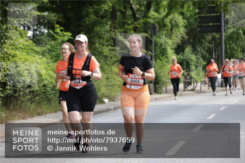 15.06.2025 - REWE Women's Run Jannik Wohlers http://msf.ph/oto/7937659 15.06.2025 10:14:09 Laufen 51, 5547, 5665 meine-sportfotos.de