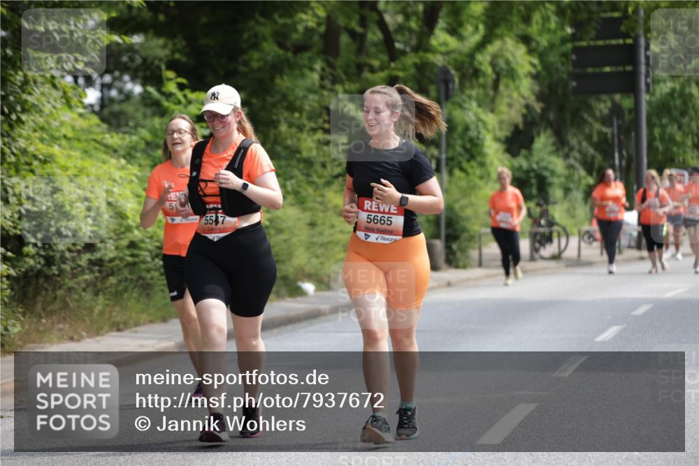 15.06.2025 - REWE Women's Run Jannik Wohlers http://msf.ph/oto/7937672 15.06.2025 10:14:09 Laufen 5547, 5665 meine-sportfotos.de