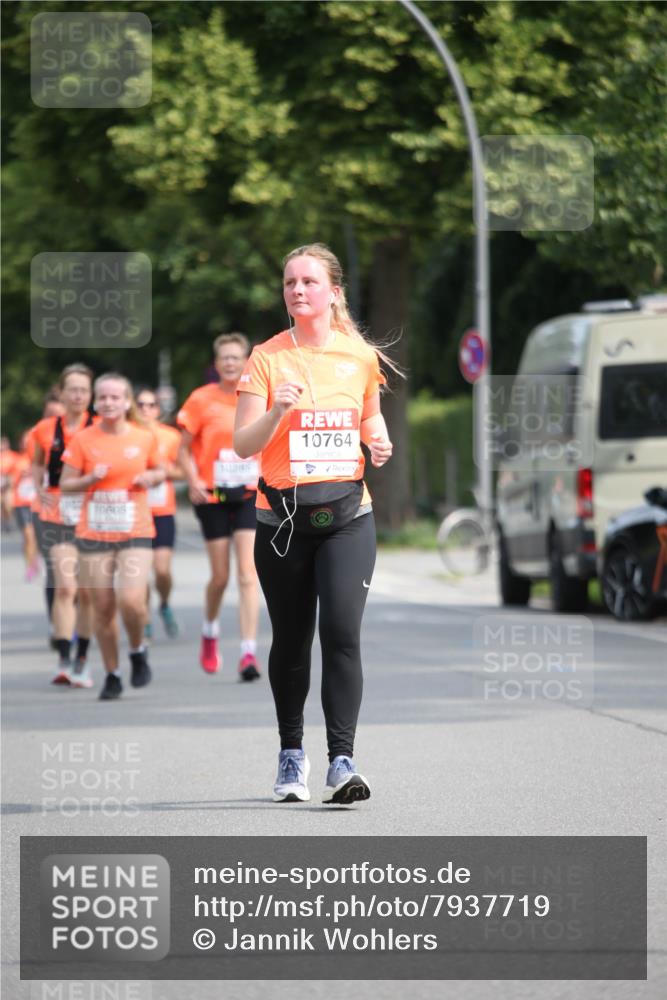 15.06.2025 - REWE Women's Run Jannik Wohlers http://msf.ph/oto/7937719 15.06.2025 09:55:37 Laufen 10764 meine-sportfotos.de