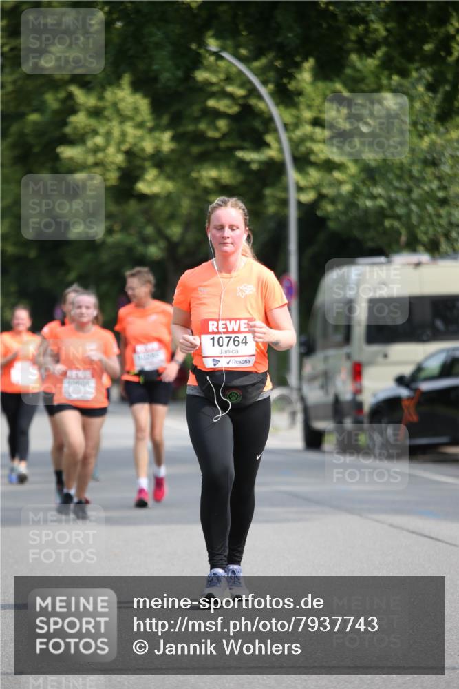 15.06.2025 - REWE Women's Run Jannik Wohlers http://msf.ph/oto/7937743 15.06.2025 09:55:38 Laufen 10764 meine-sportfotos.de