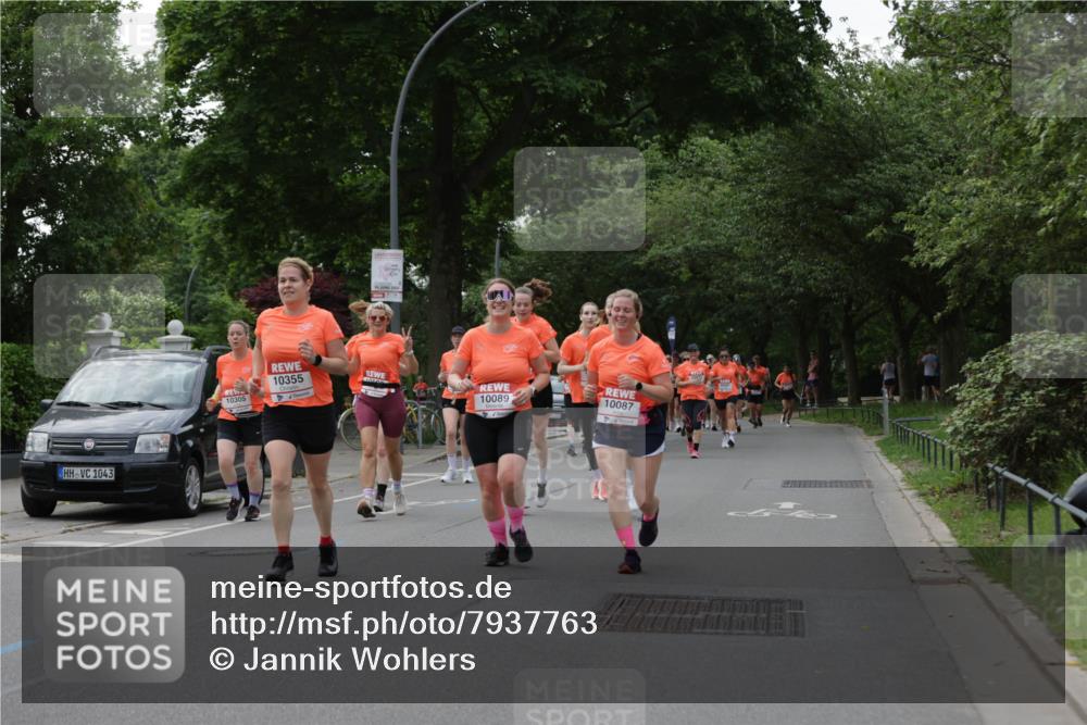15.06.2025 - REWE Women's Run Jannik Wohlers http://msf.ph/oto/7937763 15.06.2025 08:27:04 Laufen 1043, 10355, 10305, 10089, 10087 meine-sportfotos.de