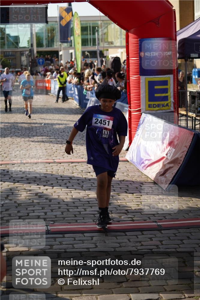 13.06.2025 - Holstenköstenlauf Felixshl http://msf.ph/oto/7937769 13.06.2025 18:05:24 Laufen 2363, 2451, 2612, 2817, 2862, 3156, 3853, 3854 meine-sportfotos.de