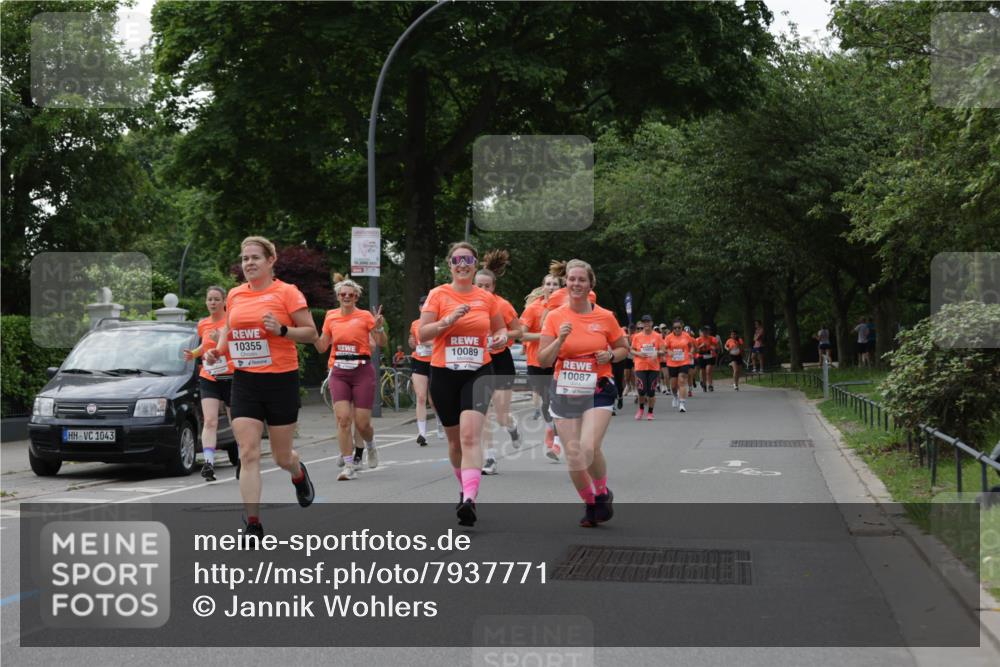 15.06.2025 - REWE Women's Run Jannik Wohlers http://msf.ph/oto/7937771 15.06.2025 08:27:04 Laufen 1043, 10355, 10089, 10087 meine-sportfotos.de