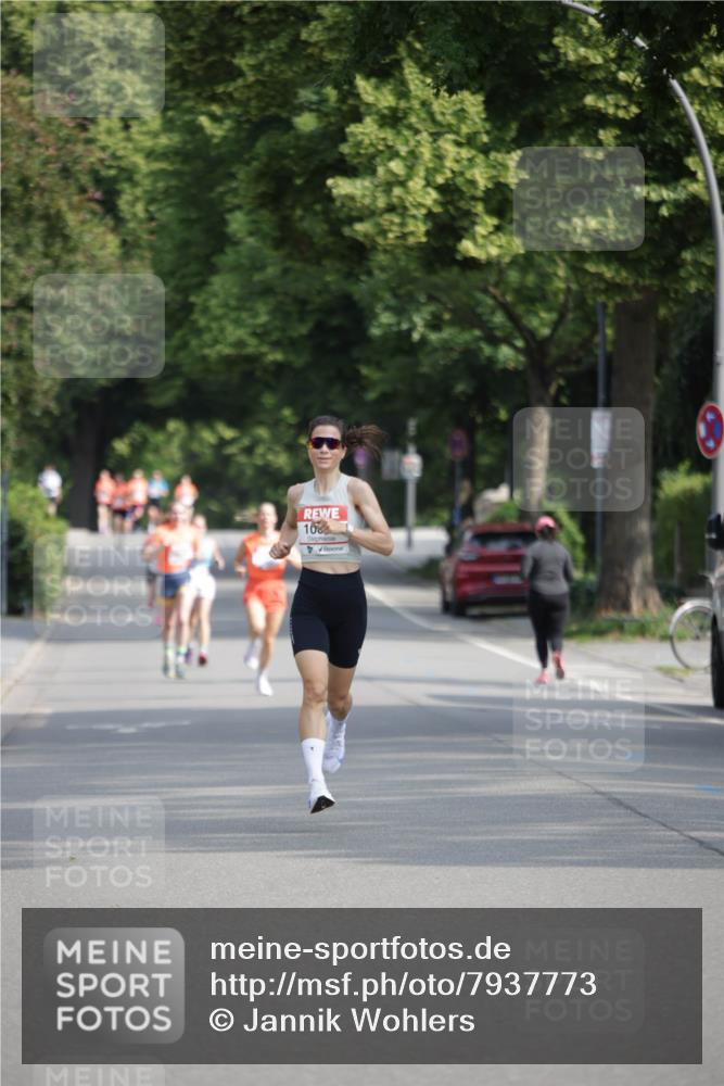15.06.2025 - REWE Women's Run Jannik Wohlers http://msf.ph/oto/7937773 15.06.2025 08:43:36 Laufen 10 meine-sportfotos.de