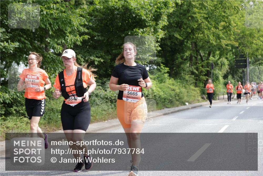 15.06.2025 - REWE Women's Run Jannik Wohlers http://msf.ph/oto/7937784 15.06.2025 10:14:13 Laufen 5141, 5547, 5665 meine-sportfotos.de