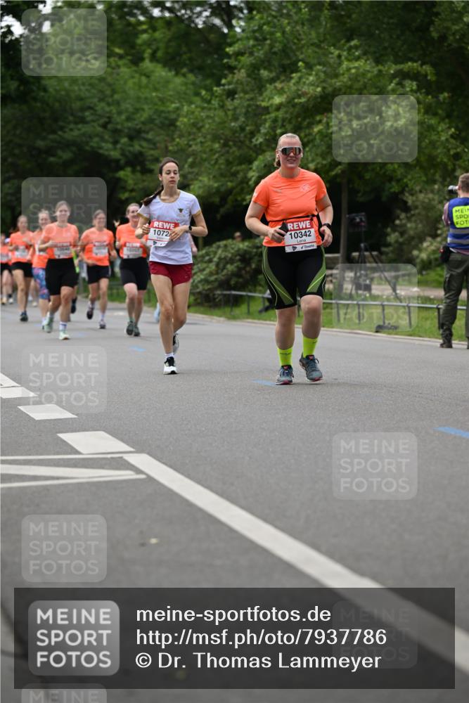 15.06.2025 - REWE Women's Run Dr. Thomas Lammeyer http://msf.ph/oto/7937786 15.06.2025 09:19:53 Laufen 1072, 10342 meine-sportfotos.de