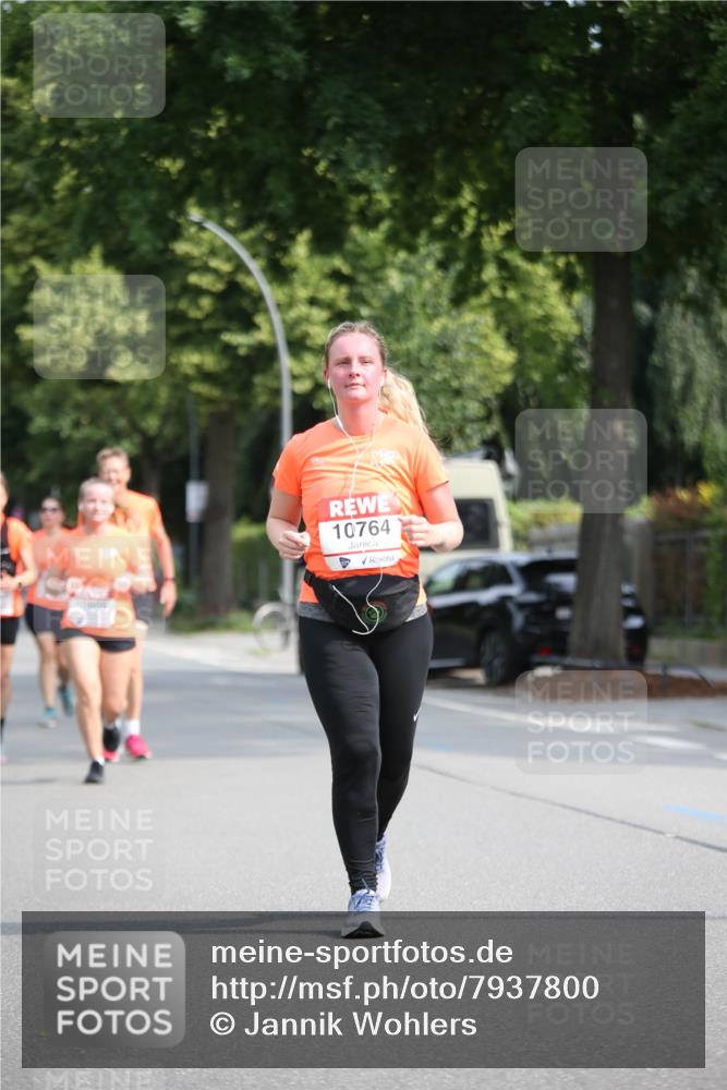 15.06.2025 - REWE Women's Run Jannik Wohlers http://msf.ph/oto/7937800 15.06.2025 09:55:40 Laufen 10764 meine-sportfotos.de