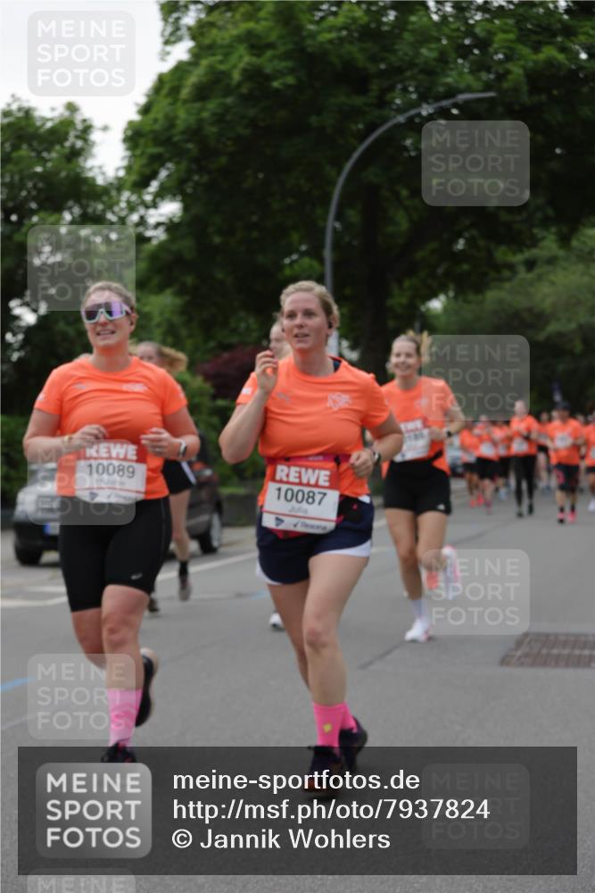 15.06.2025 - REWE Women's Run Jannik Wohlers http://msf.ph/oto/7937824 15.06.2025 08:27:06 Laufen 10089, 10087 meine-sportfotos.de