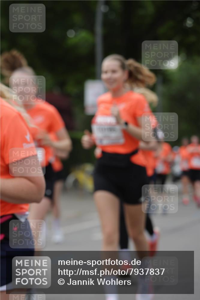 15.06.2025 - REWE Women's Run Jannik Wohlers http://msf.ph/oto/7937837 15.06.2025 08:27:07 Laufen  meine-sportfotos.de