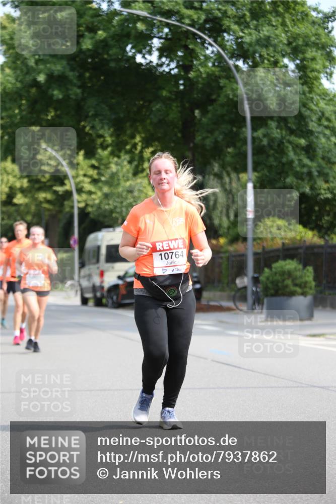 15.06.2025 - REWE Women's Run Jannik Wohlers http://msf.ph/oto/7937862 15.06.2025 09:55:41 Laufen 10764 meine-sportfotos.de