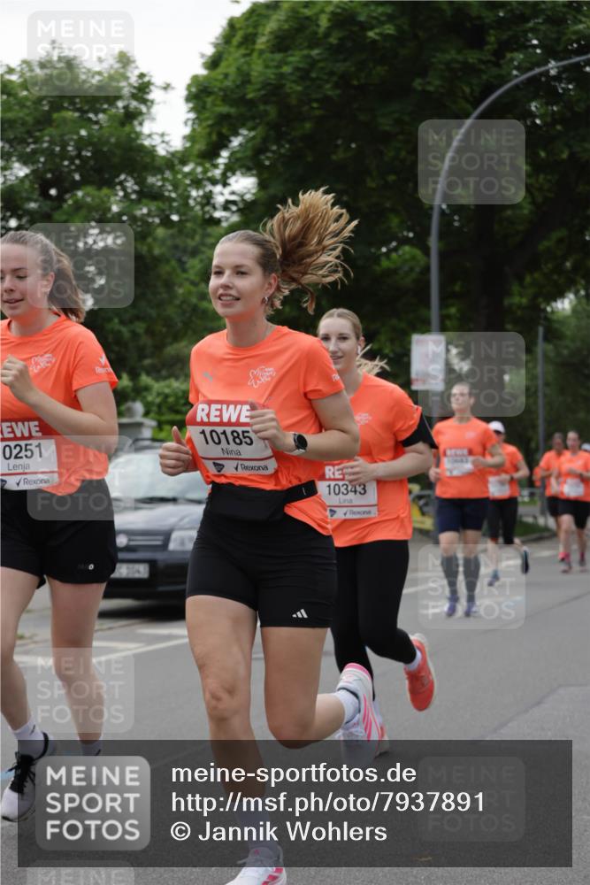 15.06.2025 - REWE Women's Run Jannik Wohlers http://msf.ph/oto/7937891 15.06.2025 08:27:08 Laufen 0251, 10185, 10343 meine-sportfotos.de