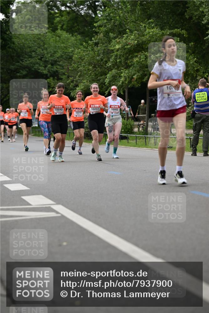 15.06.2025 - REWE Women's Run Dr. Thomas Lammeyer http://msf.ph/oto/7937900 15.06.2025 09:19:55 Laufen 10745, 10540, 10207, 10002, 10102, 10310, 107 meine-sportfotos.de