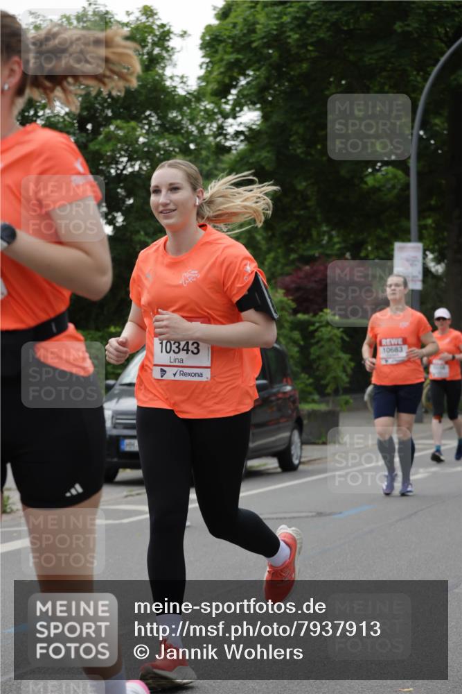 15.06.2025 - REWE Women's Run Jannik Wohlers http://msf.ph/oto/7937913 15.06.2025 08:27:08 Laufen 10343, 10683 meine-sportfotos.de