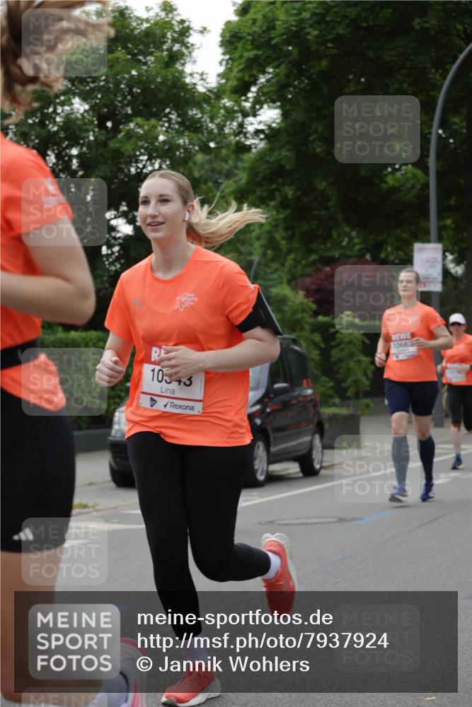 15.06.2025 - REWE Women's Run Jannik Wohlers http://msf.ph/oto/7937924 15.06.2025 08:27:08 Laufen 10343, 10683 meine-sportfotos.de