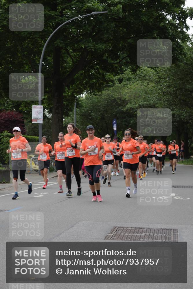 15.06.2025 - REWE Women's Run Jannik Wohlers http://msf.ph/oto/7937957 15.06.2025 08:27:10 Laufen 15, 2025, 10258, 10062, 10434, 2, 10556, 10204, 1056, 4 meine-sportfotos.de