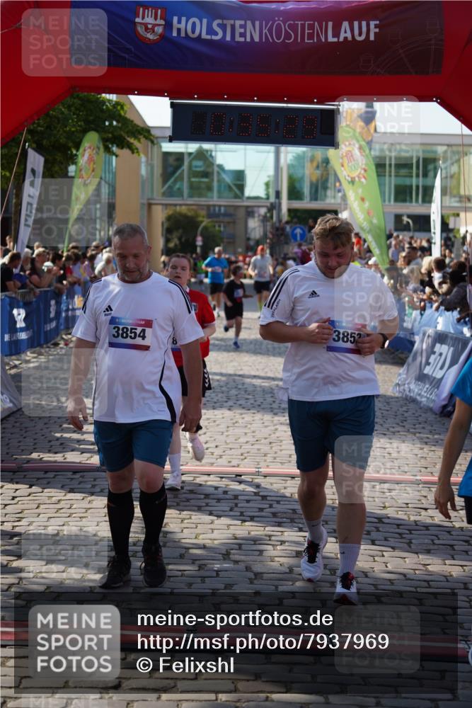 13.06.2025 - Holstenköstenlauf Felixshl http://msf.ph/oto/7937969 13.06.2025 18:05:30 Laufen 2513, 2612, 2817, 3853, 3854 meine-sportfotos.de