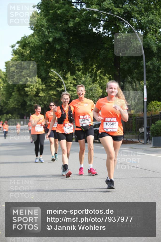 15.06.2025 - REWE Women's Run Jannik Wohlers http://msf.ph/oto/7937977 15.06.2025 09:55:45 Laufen 10285, 10389, 10261, 10605 meine-sportfotos.de