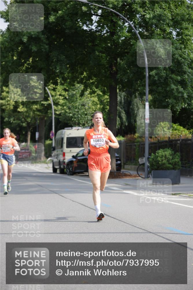 15.06.2025 - REWE Women's Run Jannik Wohlers http://msf.ph/oto/7937995 15.06.2025 08:43:46 Laufen 1033, 10859 meine-sportfotos.de