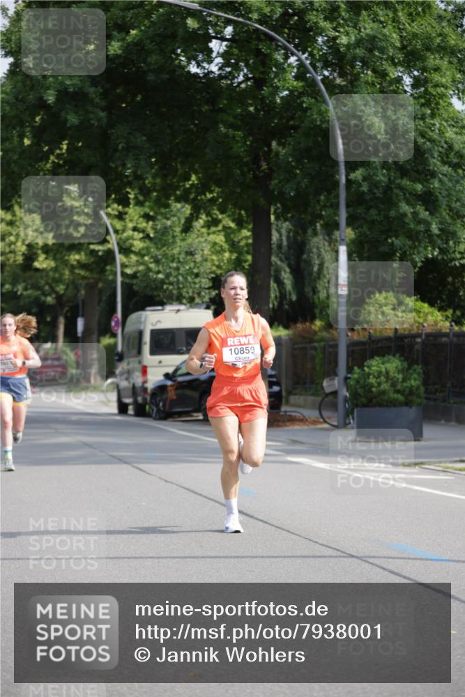 15.06.2025 - REWE Women's Run Jannik Wohlers http://msf.ph/oto/7938001 15.06.2025 08:43:46 Laufen 10859 meine-sportfotos.de