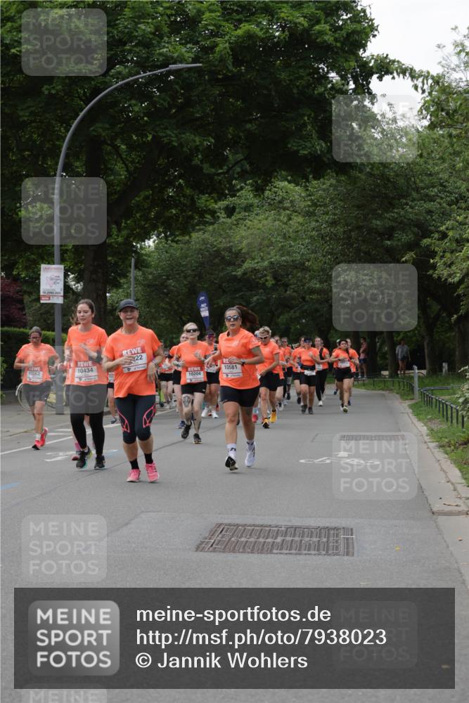 15.06.2025 - REWE Women's Run Jannik Wohlers http://msf.ph/oto/7938023 15.06.2025 08:27:11 Laufen 10434 meine-sportfotos.de