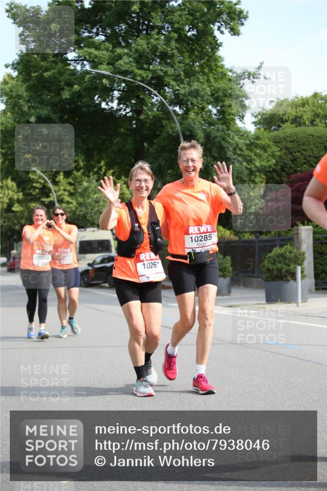 15.06.2025 - REWE Women's Run Jannik Wohlers http://msf.ph/oto/7938046 15.06.2025 09:55:47 Laufen 10389, 10261, 10285, 95 meine-sportfotos.de