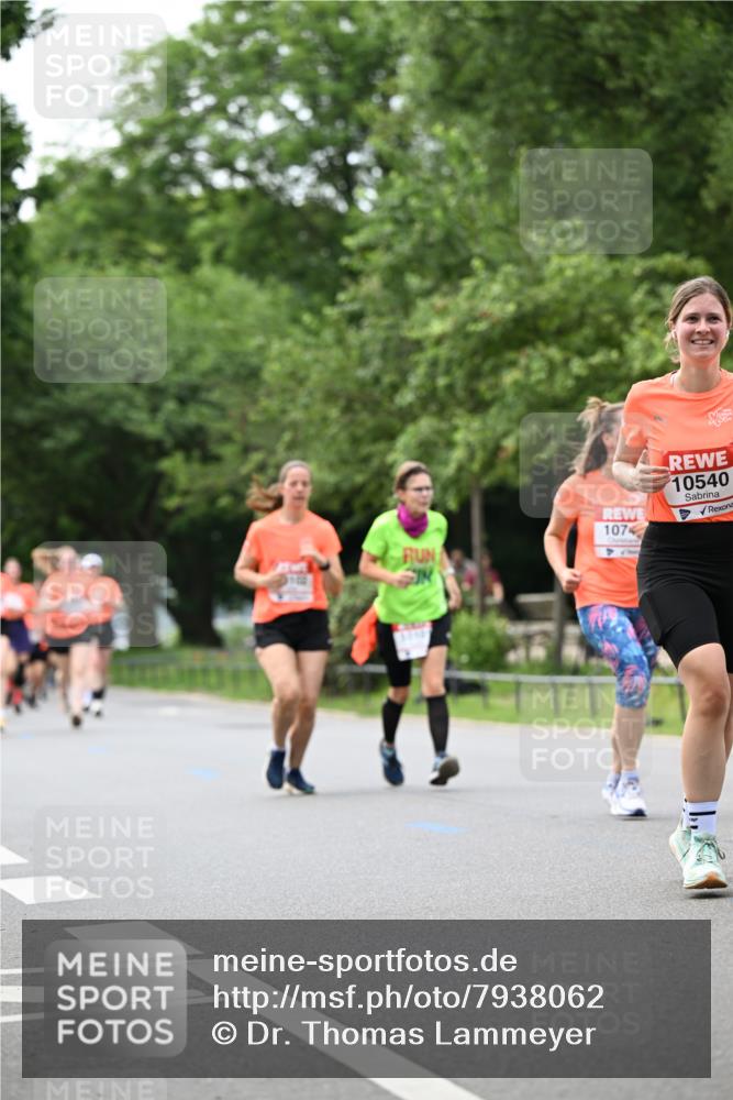 15.06.2025 - REWE Women's Run Dr. Thomas Lammeyer http://msf.ph/oto/7938062 15.06.2025 09:19:58 Laufen 107, 10540 meine-sportfotos.de