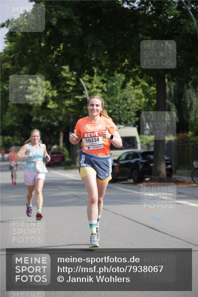 15.06.2025 - REWE Women's Run Jannik Wohlers http://msf.ph/oto/7938067 15.06.2025 08:43:48 Laufen 10334 meine-sportfotos.de